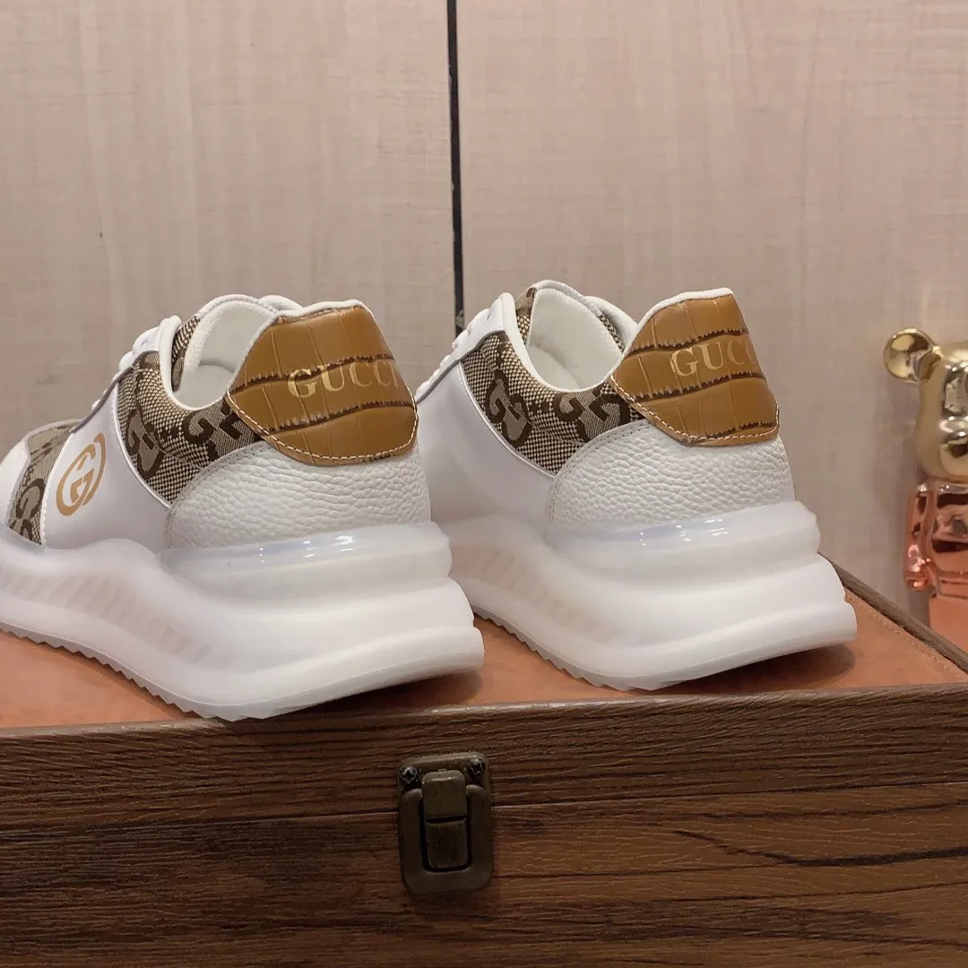 Men's men's shoes💰460💰💰🎩🎩[Lightning][Lightning] "Gucci*" The latest and most popular casual sports shoes, top brand [seduce] luxury~purchase, top~quality. [Strong] The upper is made of imported breathable cowhide with material ➕ breathable sheepskin feet (•) and fine workmanship. The original stylish and stylish soft rubber wear-resistant and non-slip outsole is light and comfortable on the feet. The real thing looks better when taken in real life. 413: code: 38-44, can be customized 45